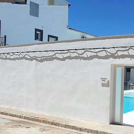 Hostal La Paz Ossa de Montiel Luaran gambar