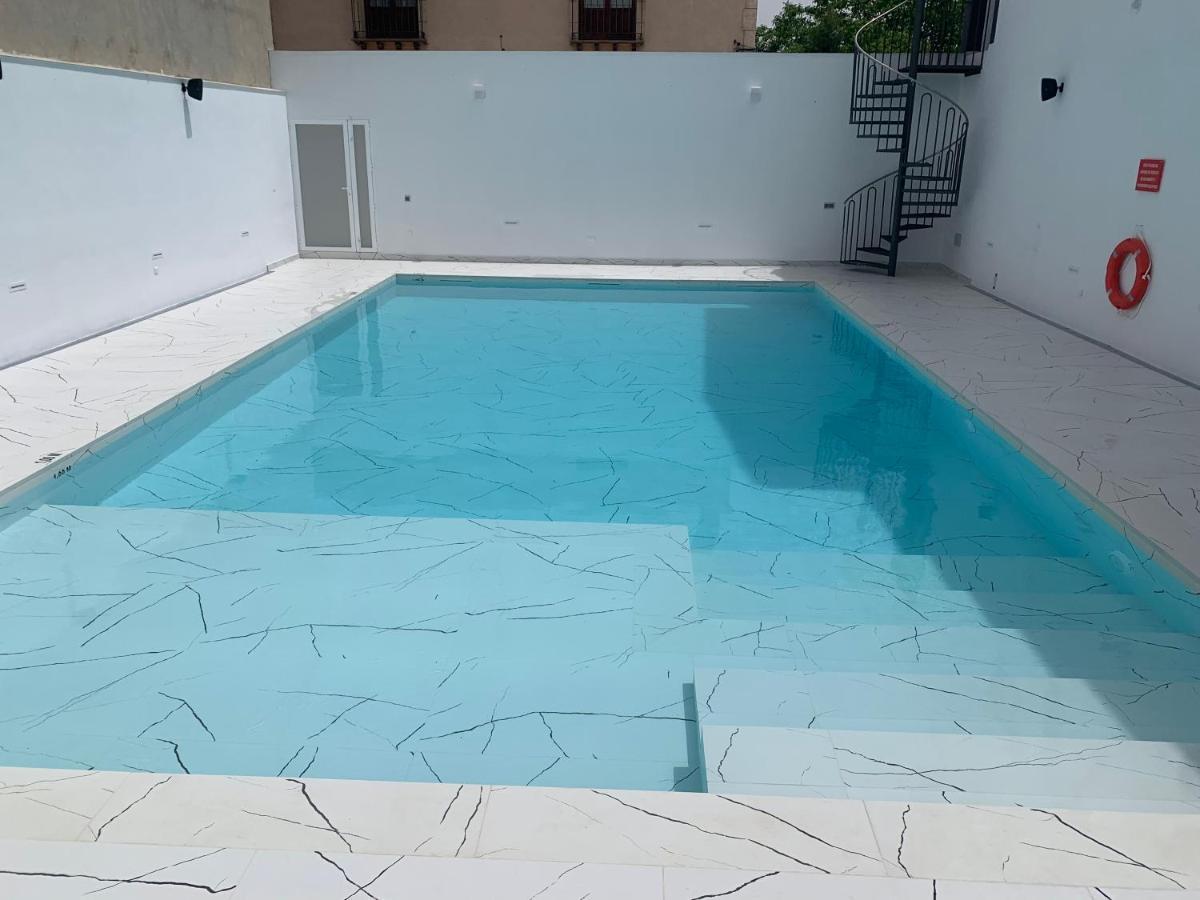 Hostal La Paz Ossa de Montiel Luaran gambar