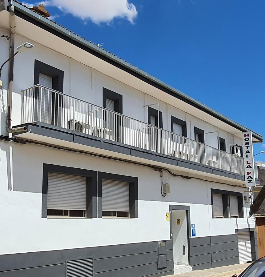Hostal La Paz Ossa de Montiel Luaran gambar