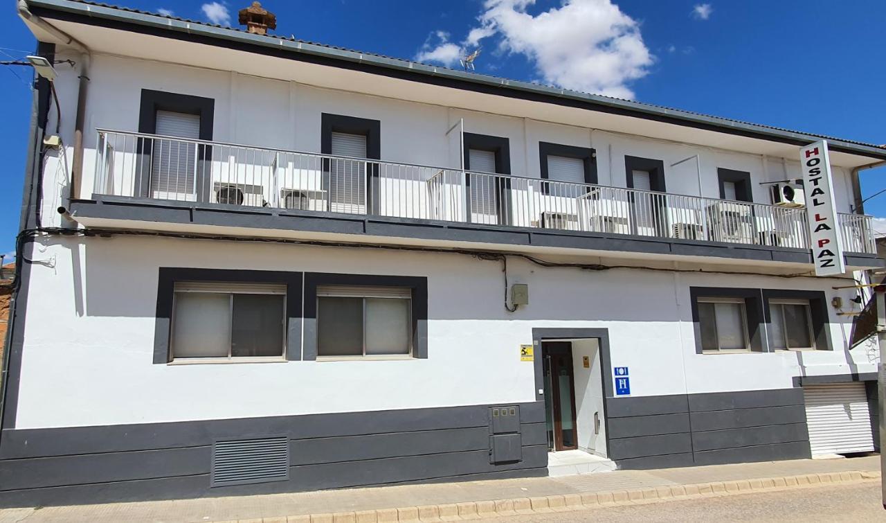 Hostal La Paz Ossa de Montiel Luaran gambar